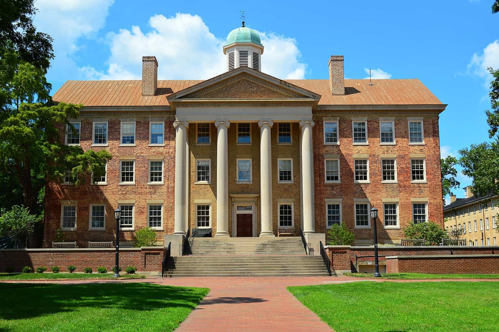Best_Online_Master's_Healthcare_Administration_Degree_Programs_University_North_Carolina_Chapel_Hill