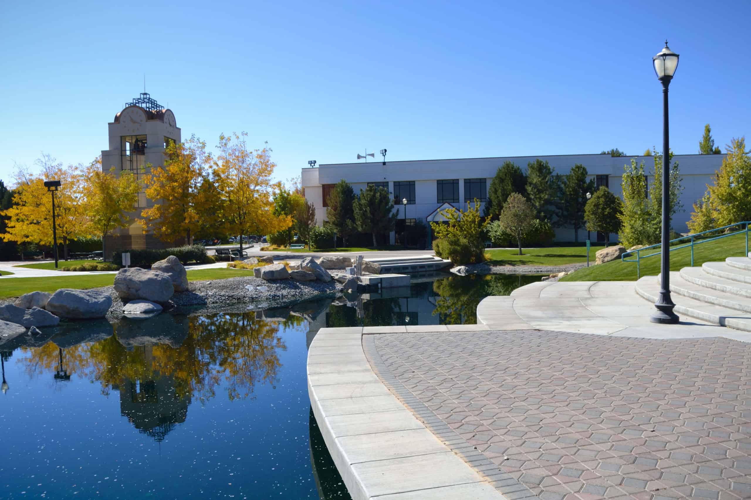 13 Best Colleges & Universities in Nevada [2021 List & Rankings]
