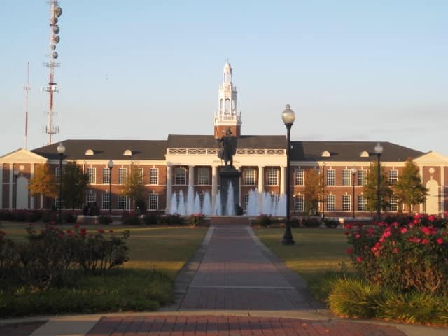Best_Online_and_On-Campus_Colleges_Alabama_Troy_University